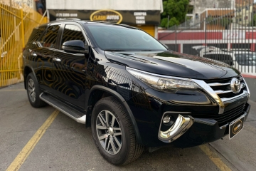 HILUX SW4