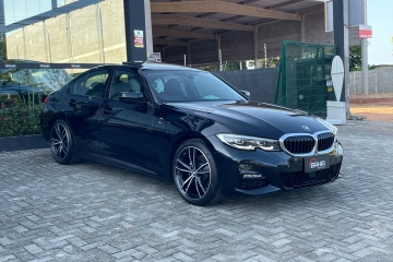 320i