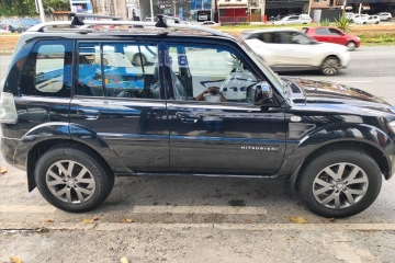 PAJERO TR4