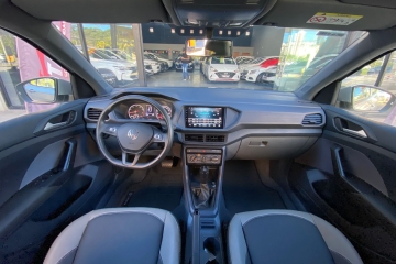  T-CROSS 
