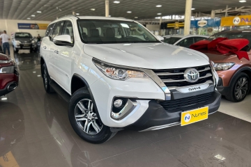 HILUX SW4