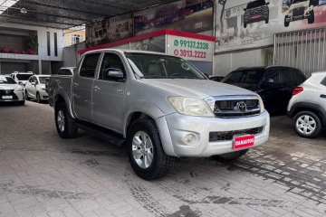 HILUX