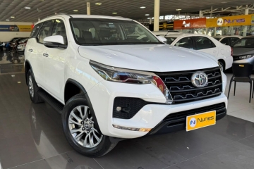 HILUX SW4